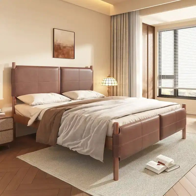 Letto matrimoniale Maxwell con testiera imbottita e struttura in legno massello