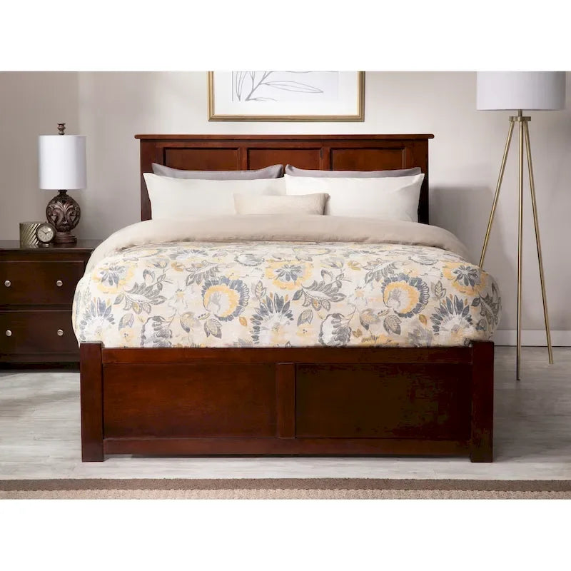 Letto matrimoniale Madison con piattaforma e 2 cassetti portaoggetti, color noce